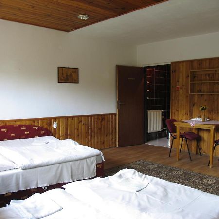 Ubytovanie 184, Bed And Braekfast 184 Стара-Лесна Экстерьер фото