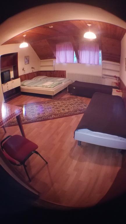 Ubytovanie 184, Bed And Braekfast 184 Стара-Лесна Экстерьер фото
