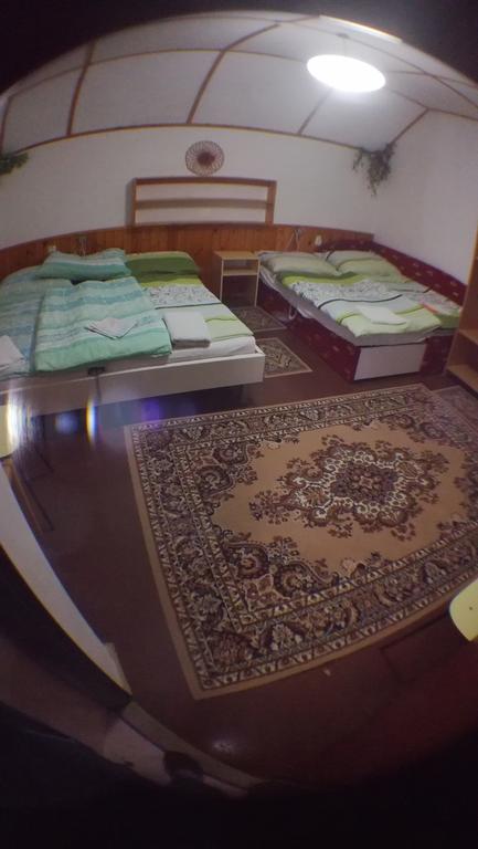 Ubytovanie 184, Bed And Braekfast 184 Стара-Лесна Экстерьер фото