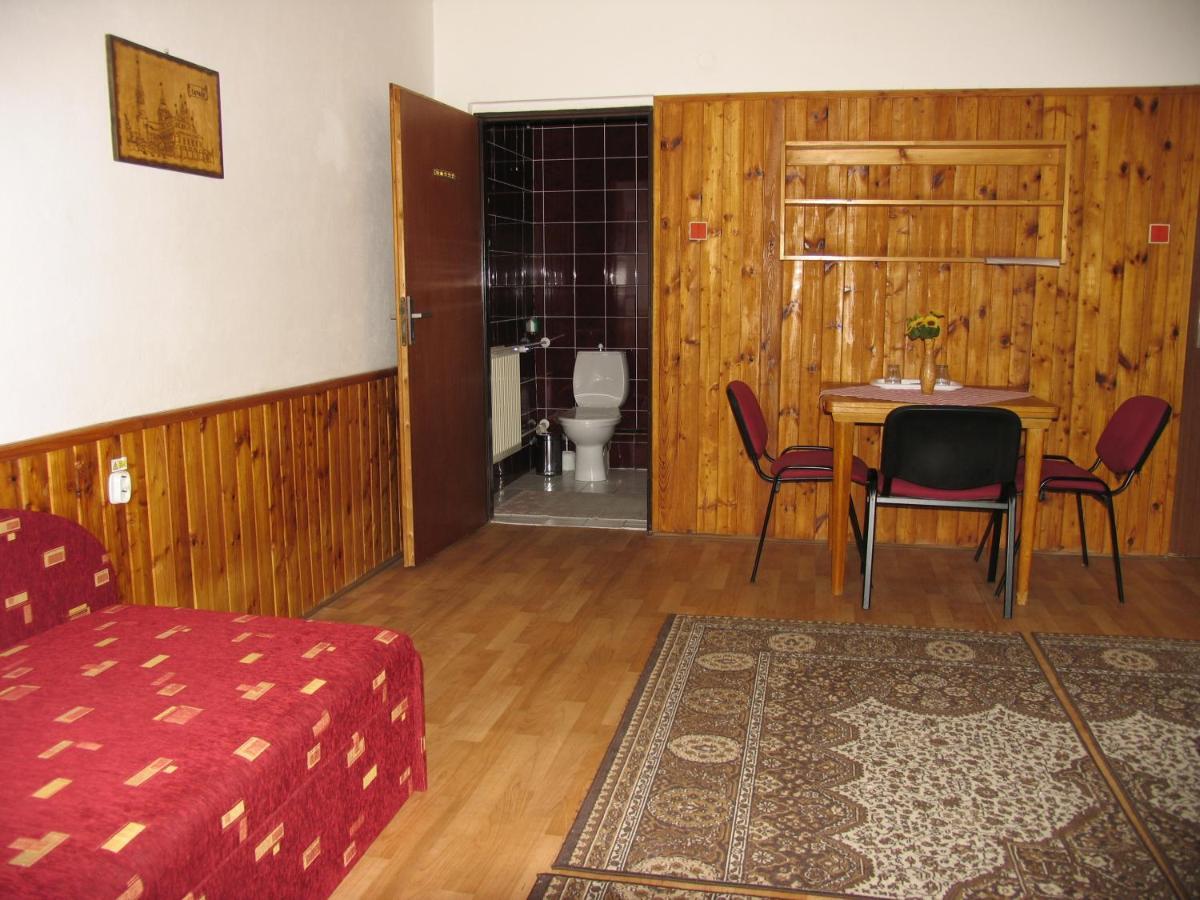Ubytovanie 184, Bed And Braekfast 184 Стара-Лесна Экстерьер фото